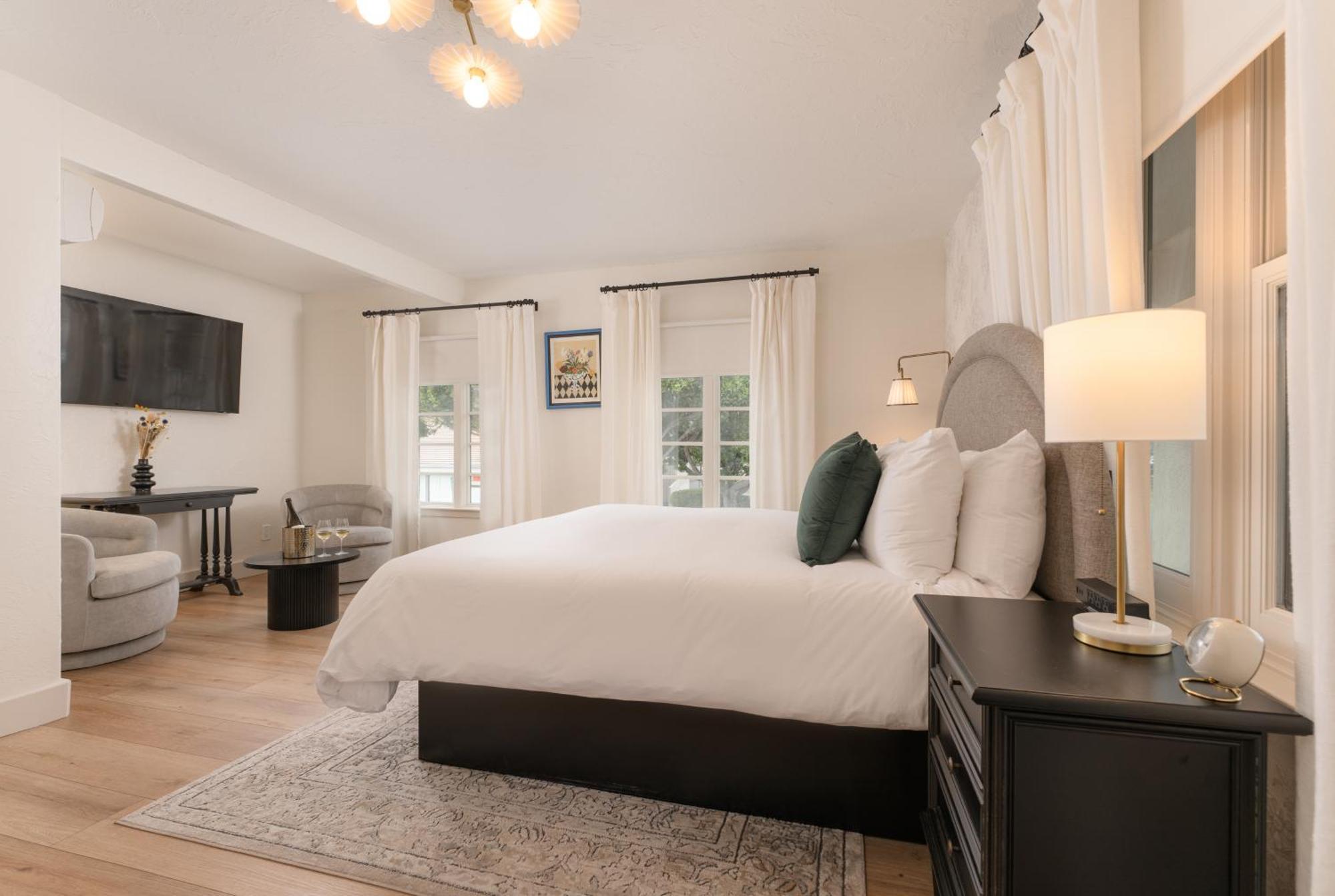 Bed and Breakfast Petit Soleil - Bed, Breakfast And Bar San Luis Obispo Exterior foto